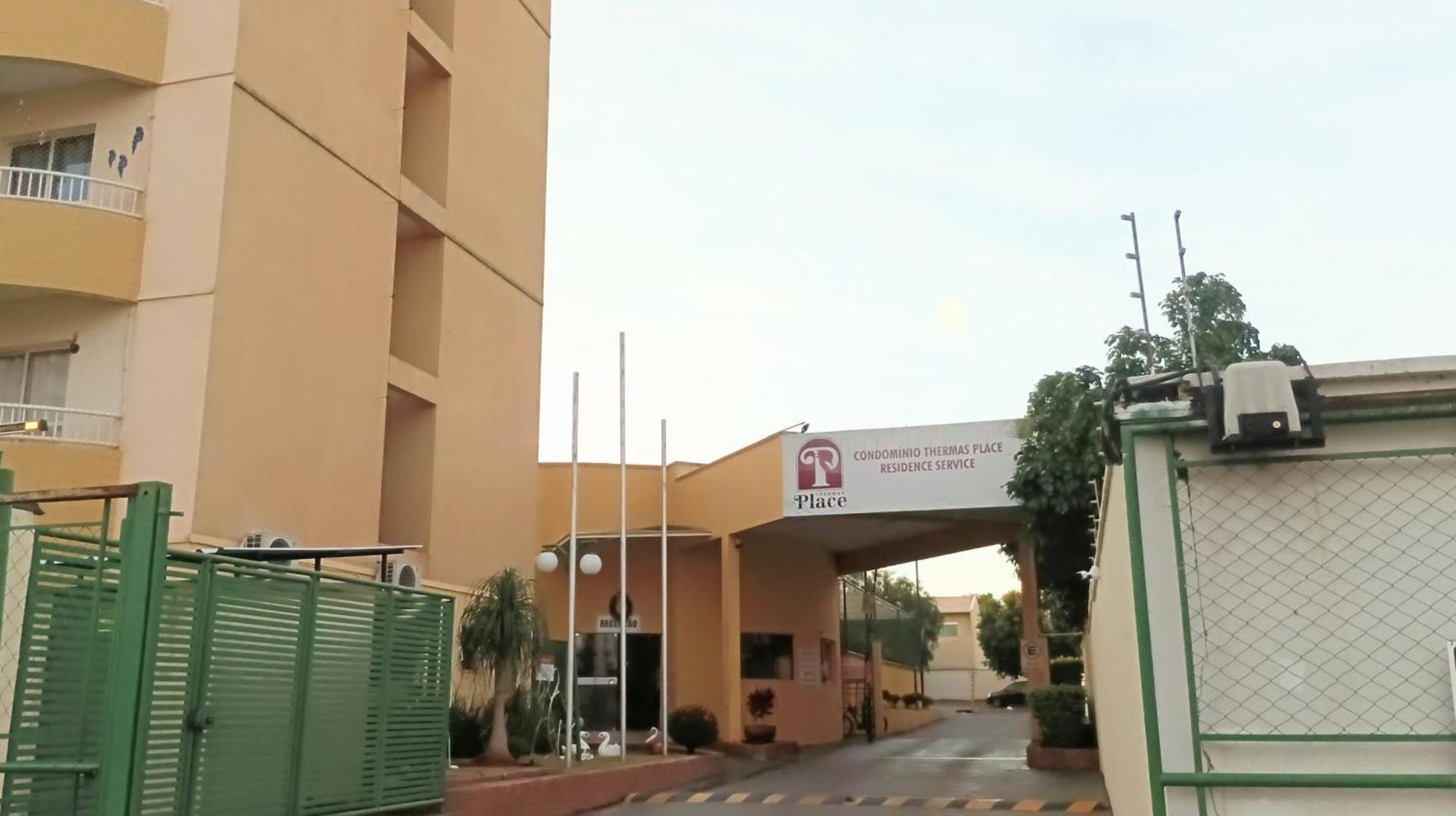 Aparthotel Flat com parque aquático Caldas Novas Exterior foto